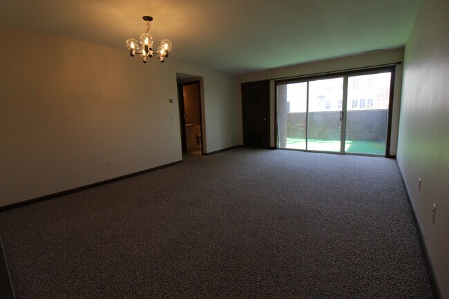 Foto del edificio - 787 Farmington Ave