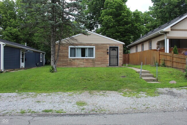 Foto del edificio - 3125 N Gladstone Ave