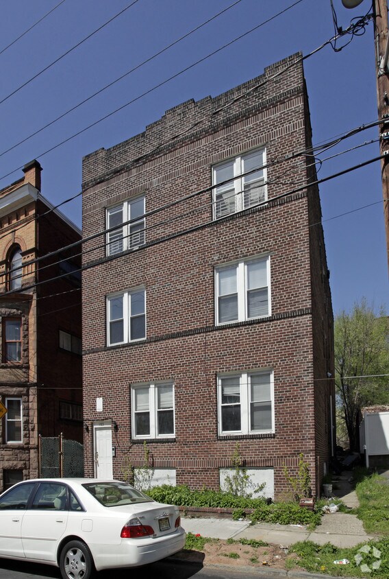 Building Photo - 183 W Bigelow St