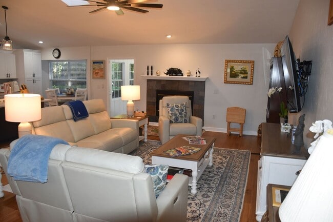 Foto del edificio - 3/2 Home in The Reserve