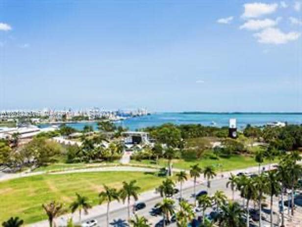 Primary Photo - 244 Biscayne Blvd