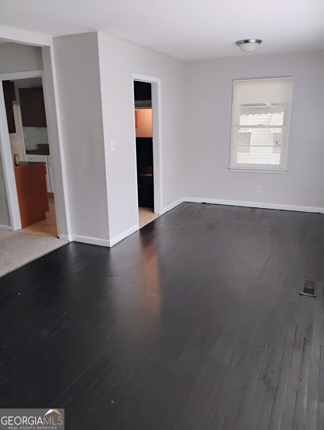 Foto del edificio - 853 Haven St SE