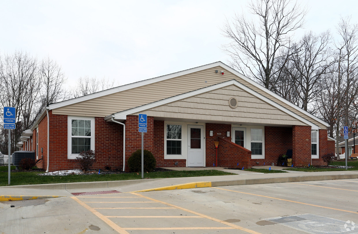 Primary Photo - Maplewood Senior Citizens Village