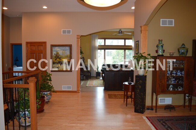 Foto del edificio - 9217 Bear Claw Way