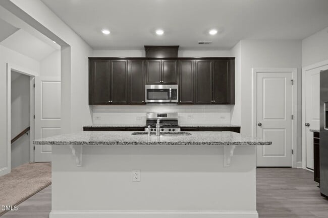 Building Photo - 229 Daisy Grove Ln