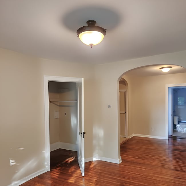 Building Photo - 121 McKinley Pkwy