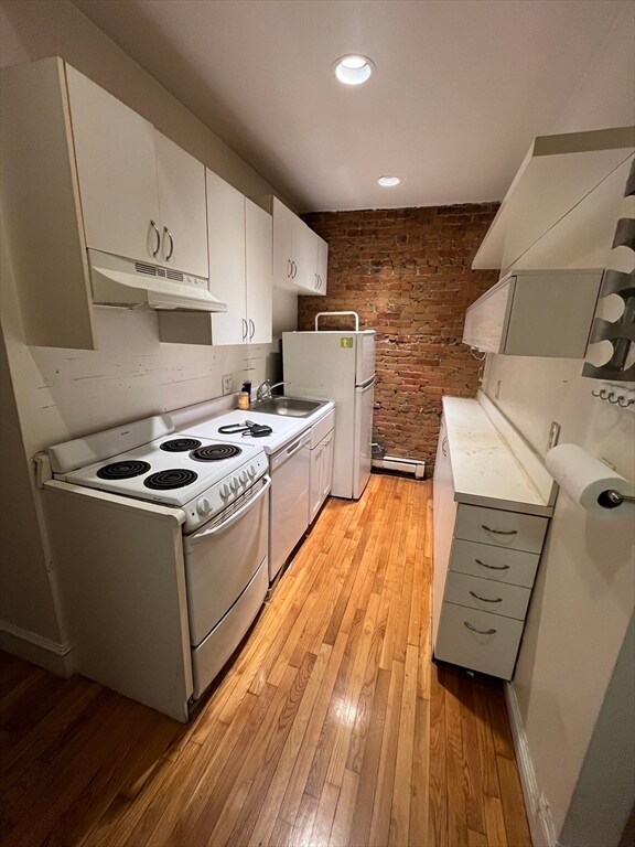 Foto del edificio - 74 E Brookline St