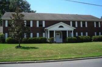 Building Photo - 4200 S Cherry St