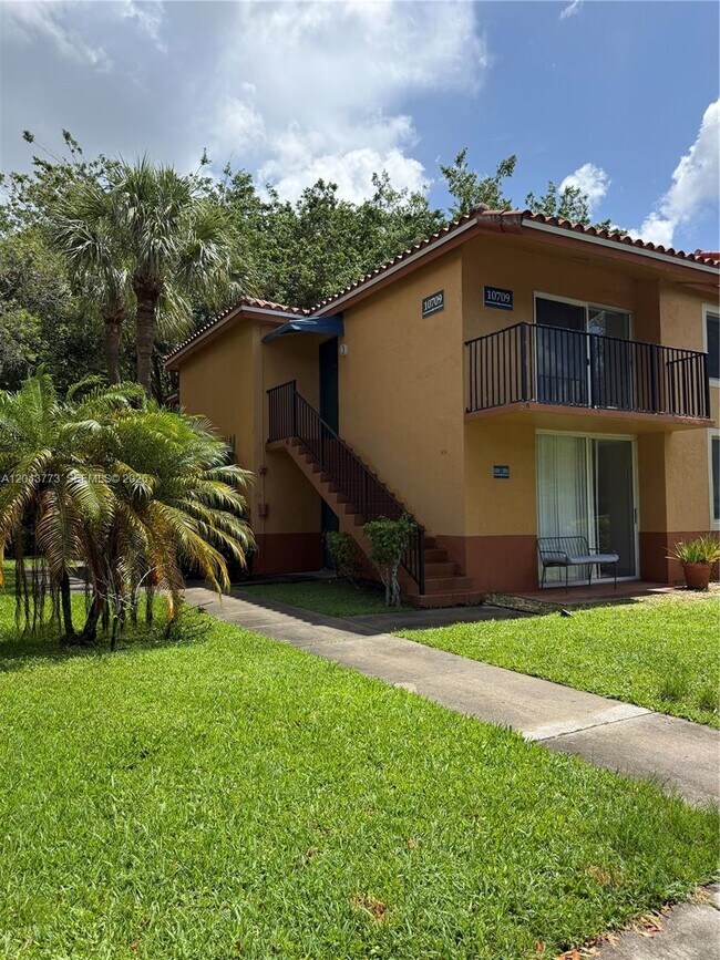 Foto del edificio - 10709 Cleary Blvd