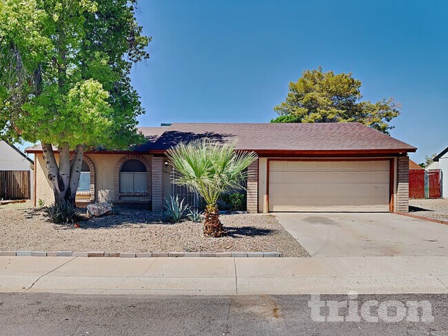Building Photo - 18416 N 55th Dr