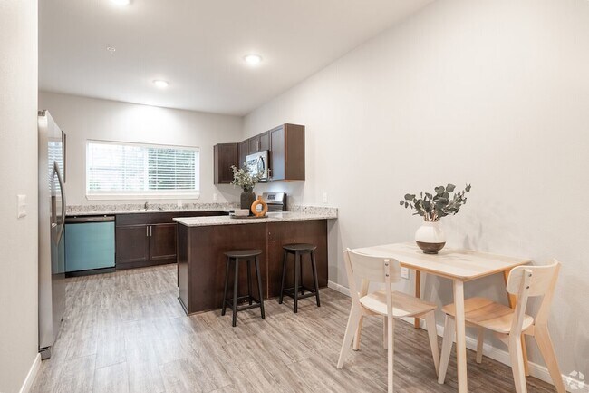 Building Photo - 100 N 5th St