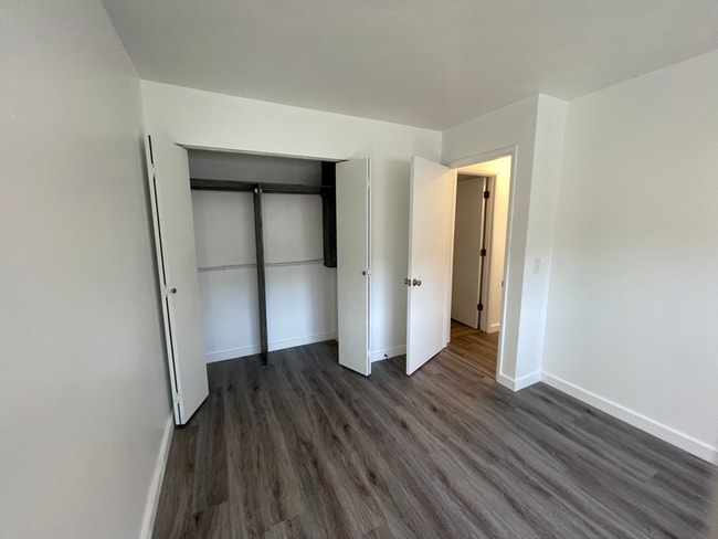 Building Photo - 1626 S 5th St W