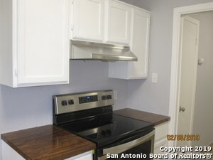 Foto del edificio - 3219 Meadow Dr