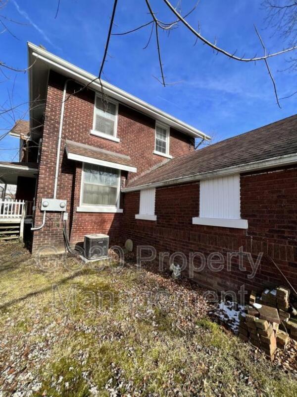 Building Photo - 218 Morningview Ave