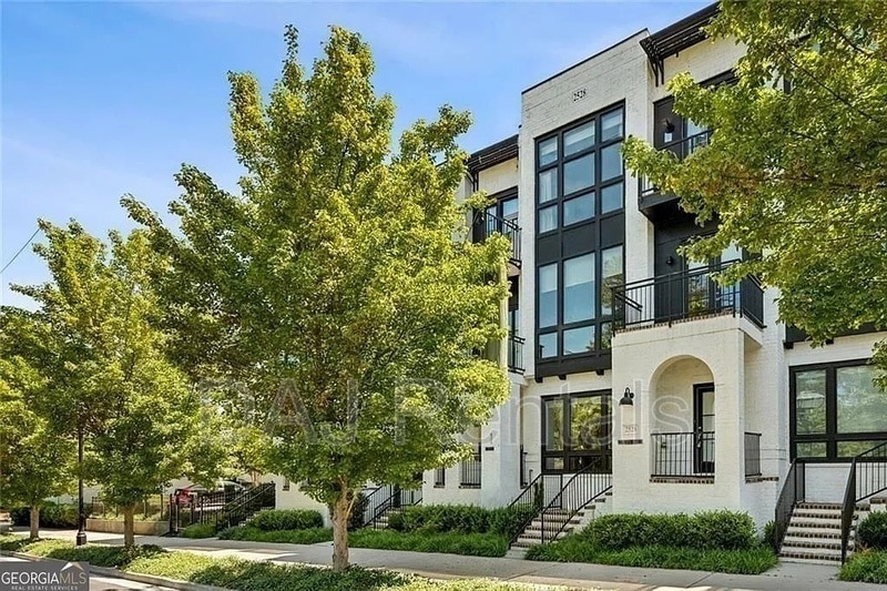 Photo - 2528 Appleden Place