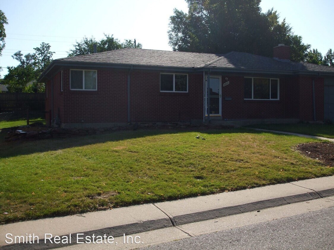 Foto principal - 3 br, 2 bath House - 6878 S Ulster Cir