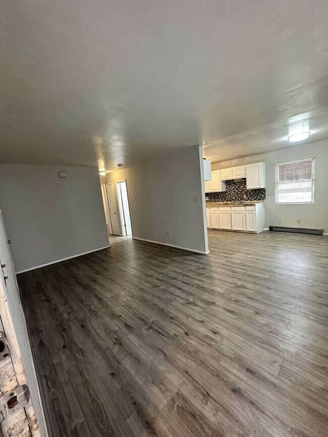 Foto del edificio - 635 W 26th St