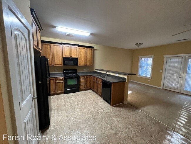 Building Photo - 3 br, 2.5 bath House - 407  North Lake Dr....