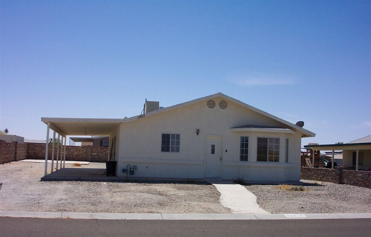 12813 E 45th Dr, Yuma, AZ 85367 House for Rent in Yuma, AZ