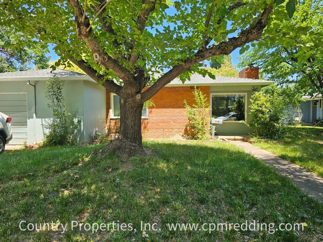 Primary Photo - 4-Bedroom in the Garden Tract with Shop & ...