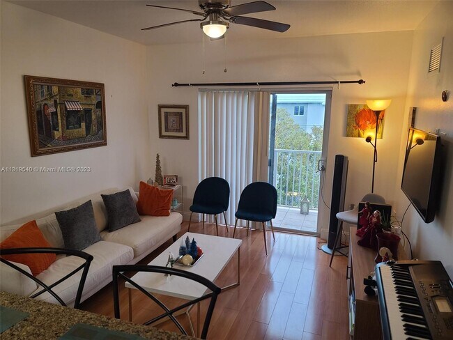 Foto del edificio - 11060 SW 196th St