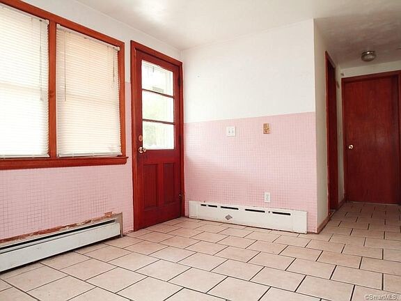 Building Photo - 265 Clifton Street