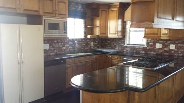 $25,000 cocina Viking - 11669 Saticoy St