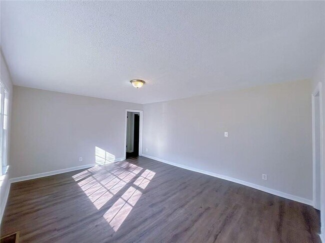 Foto del edificio - 2126 Ivydale St