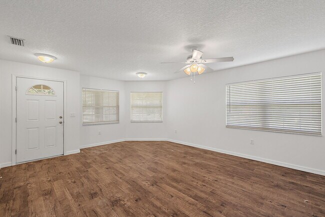 Foto del edificio - 1401 Wood Duck Ln