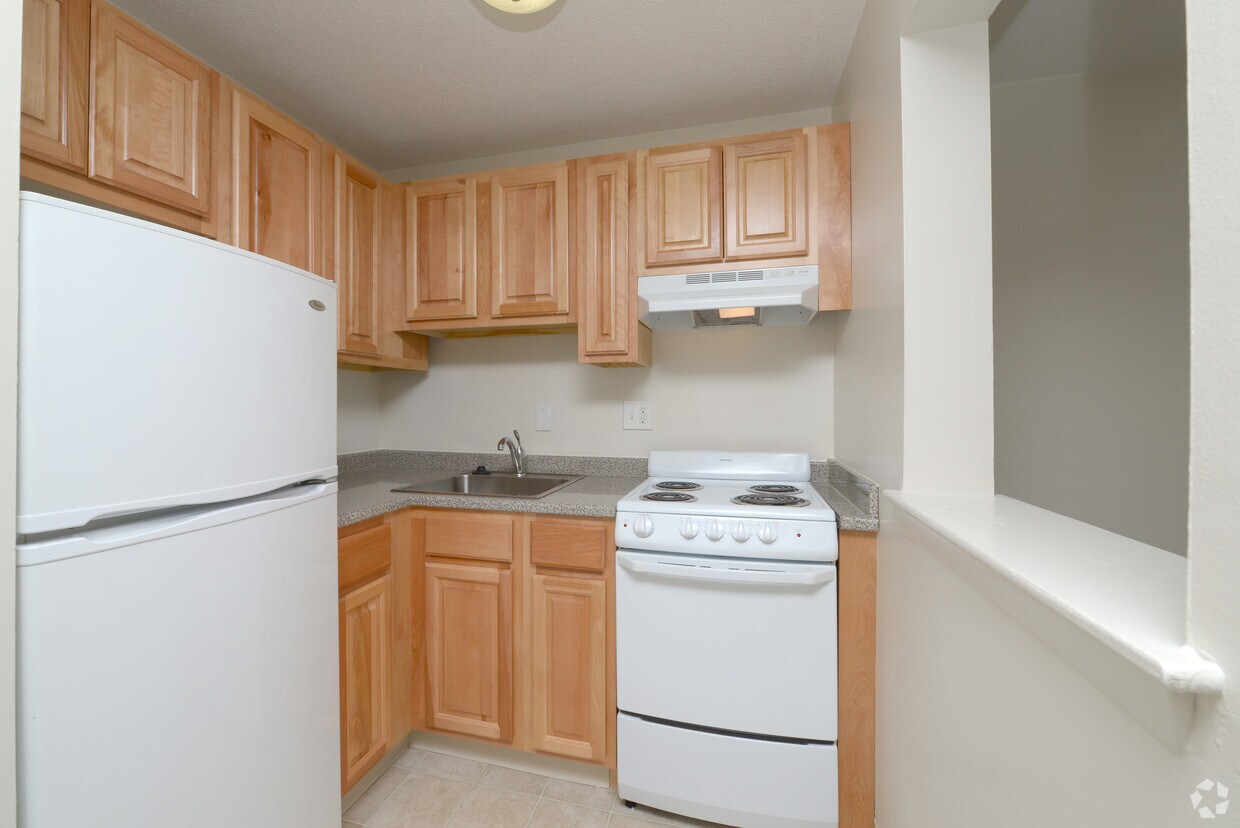 Towne House Apartments Quincy, MA