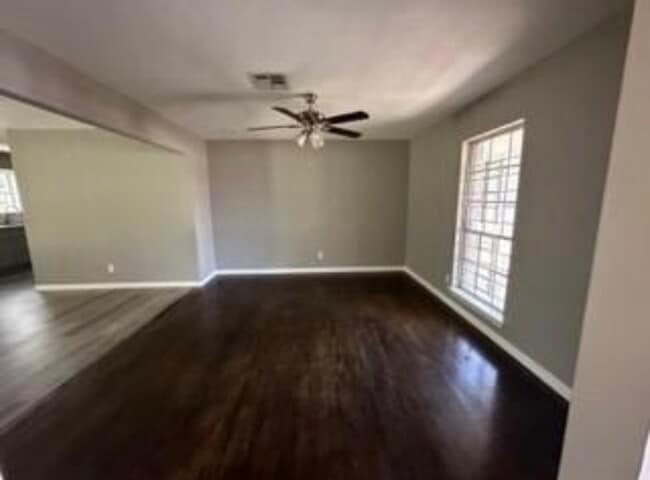 Photo - 13806 Hollypark Dr House