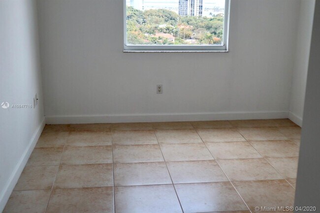 Foto del edificio - 1723 SW 2nd Ave