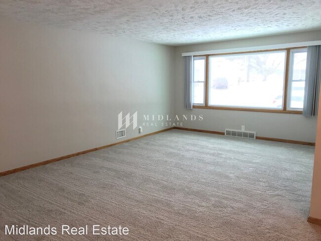 Building Photo - 2 br, 2 bath House - 4139 M Street