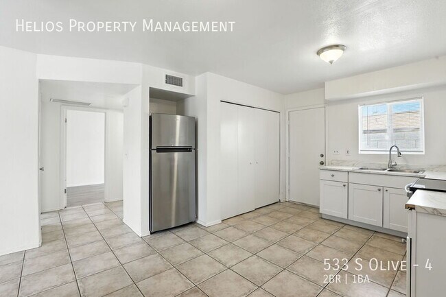 Foto del edificio - 533 S Olive