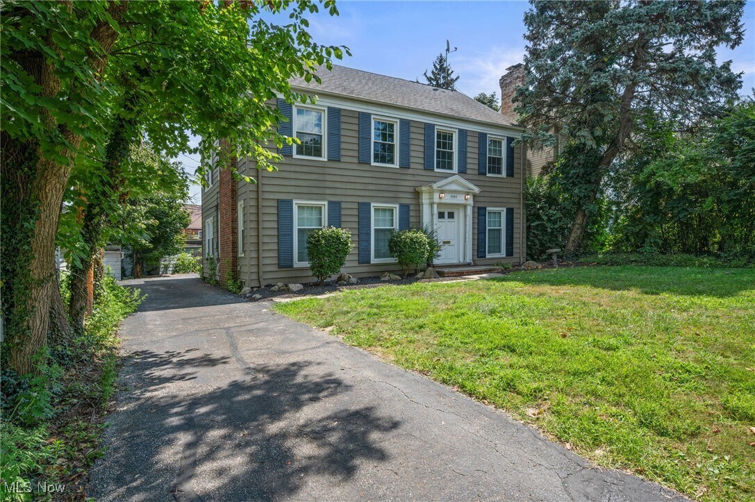 3595 Glencairn Rd Shaker Heights, OH 44122 – photo 1