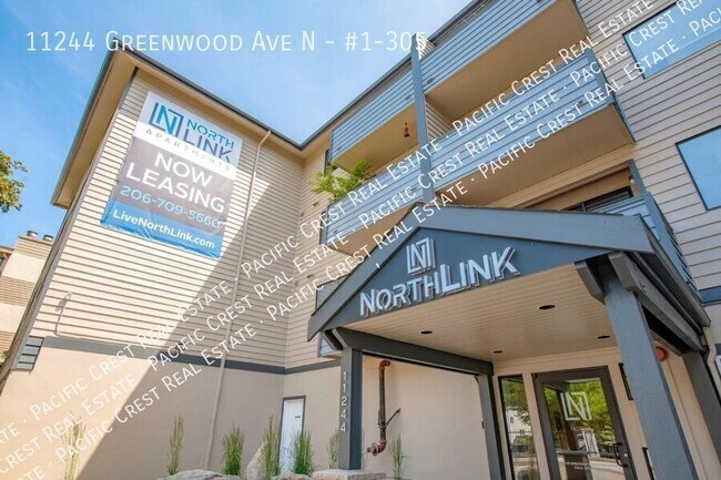 Building Photo - Half Month Free / Greenwood Avenue/ Top FL...