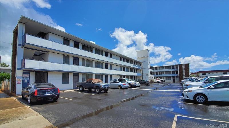 Primary Photo - 98 -114 Lipoa Pl