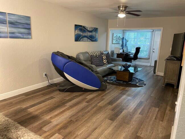 Photo - 3034 Eastland Blvd Apartment