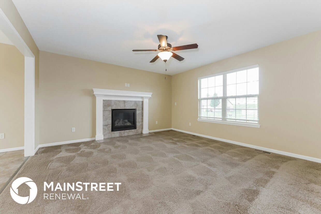 Foto principal - 202 Golfview Dr