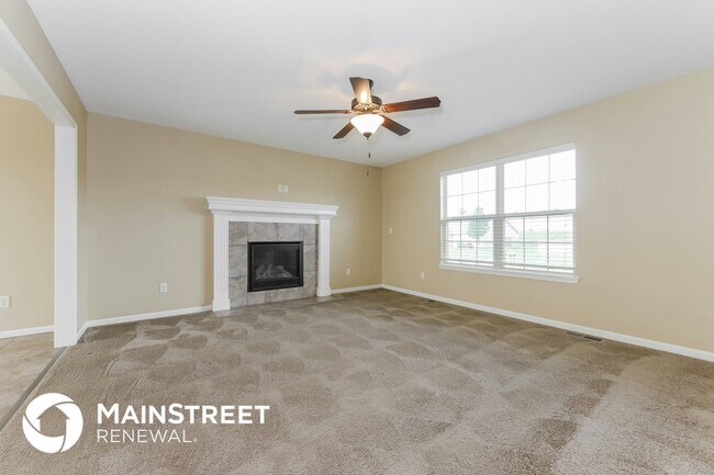 Building Photo - 202 Golfview Dr