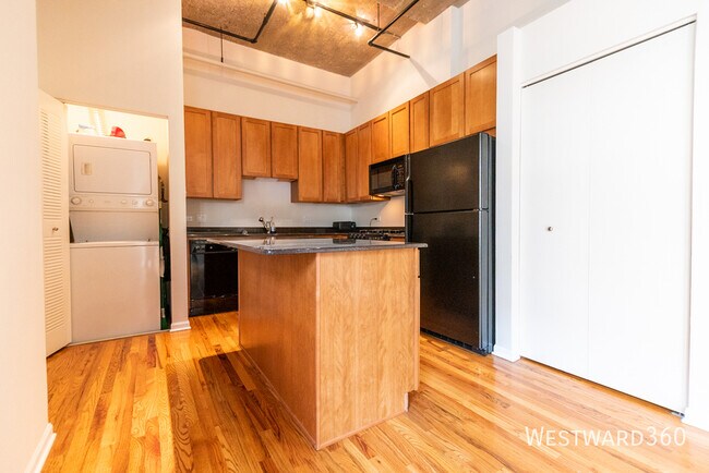 Foto del edificio - 758 N Larrabee St