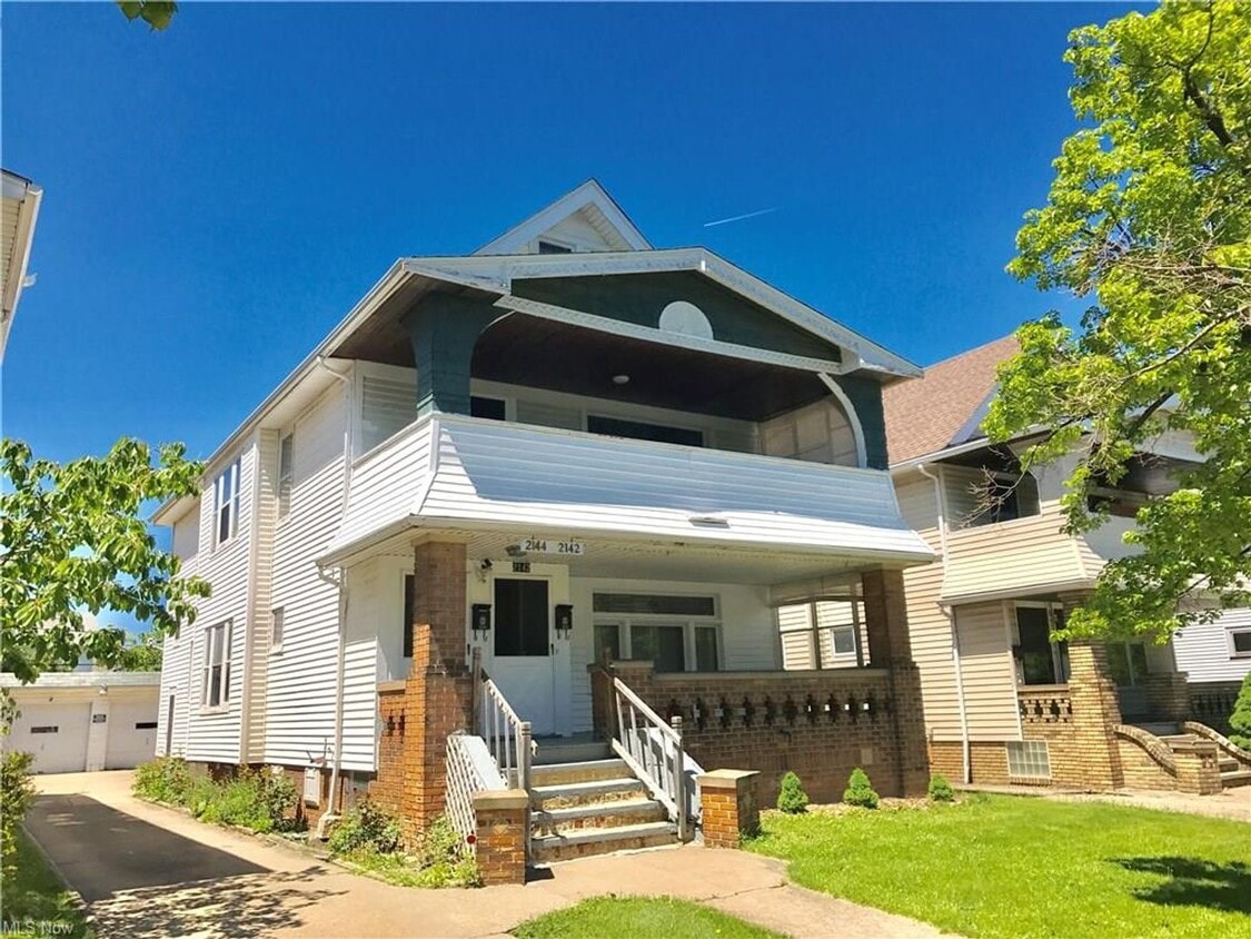 Primary Photo - 2144 Waterbury Rd