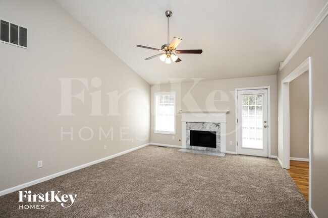 Foto del edificio - 4425 Red Rock Point