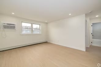 Foto del edificio - 921 Tyson Ave