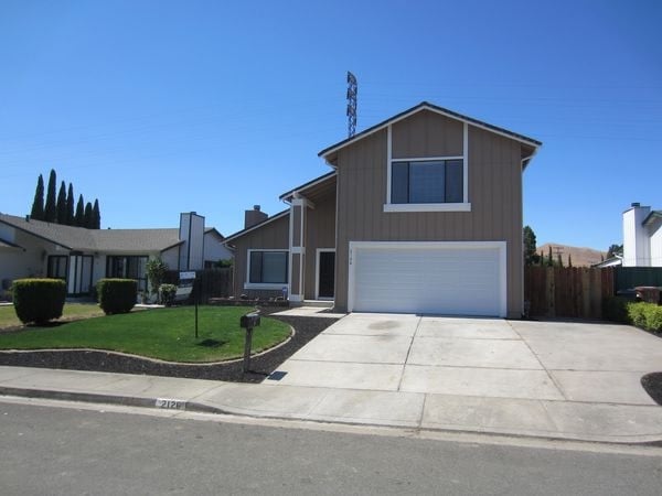 Building Photo - 2126 Mendocino Dr