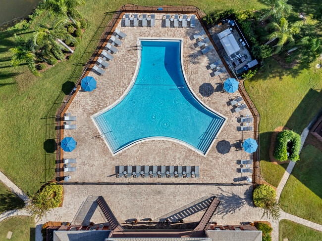 Aerial shot of pool - Carlton Arms of Winter Haven