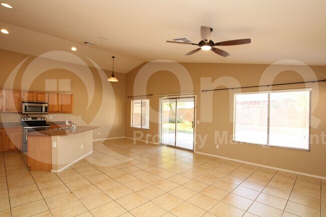 Building Photo - 10234 E Javelina Ave