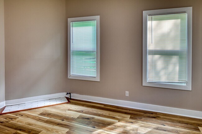 Foto del edificio - 2 Bed, 2 Bath Available Now!