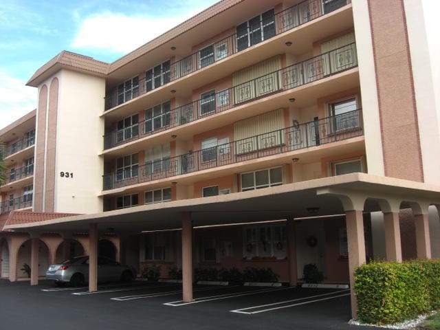 Primary Photo - 931 Gardenia Dr