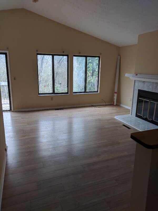 Foto del edificio - 3224 Pebblebrook Ln